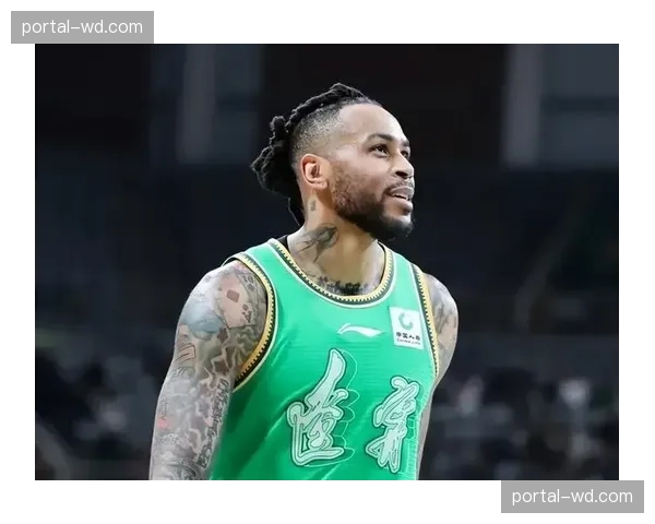 莫兰德场均10.2分10篮板 蓝领内线进攻效率值稳定